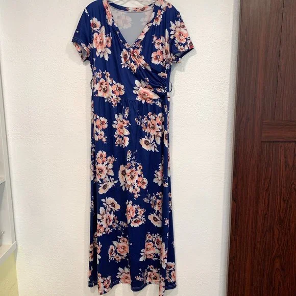 chinese dress ladies Cap-Sleeve Floral Dress | Buy Dress Vivi main image 0